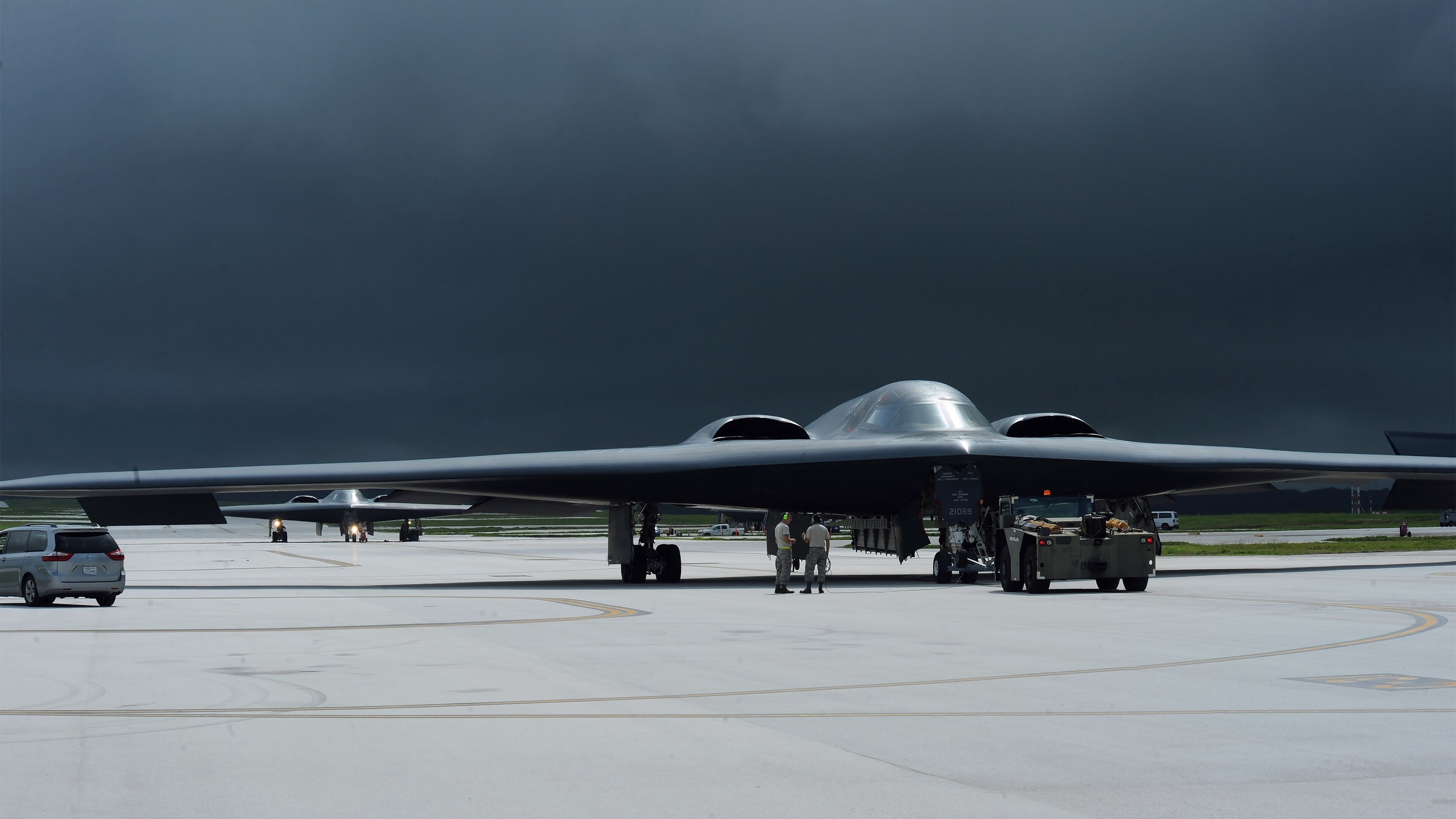 跨界传奇,上海男篮加时鏖战破马刺,克莱·汤普森英超赛场定江山