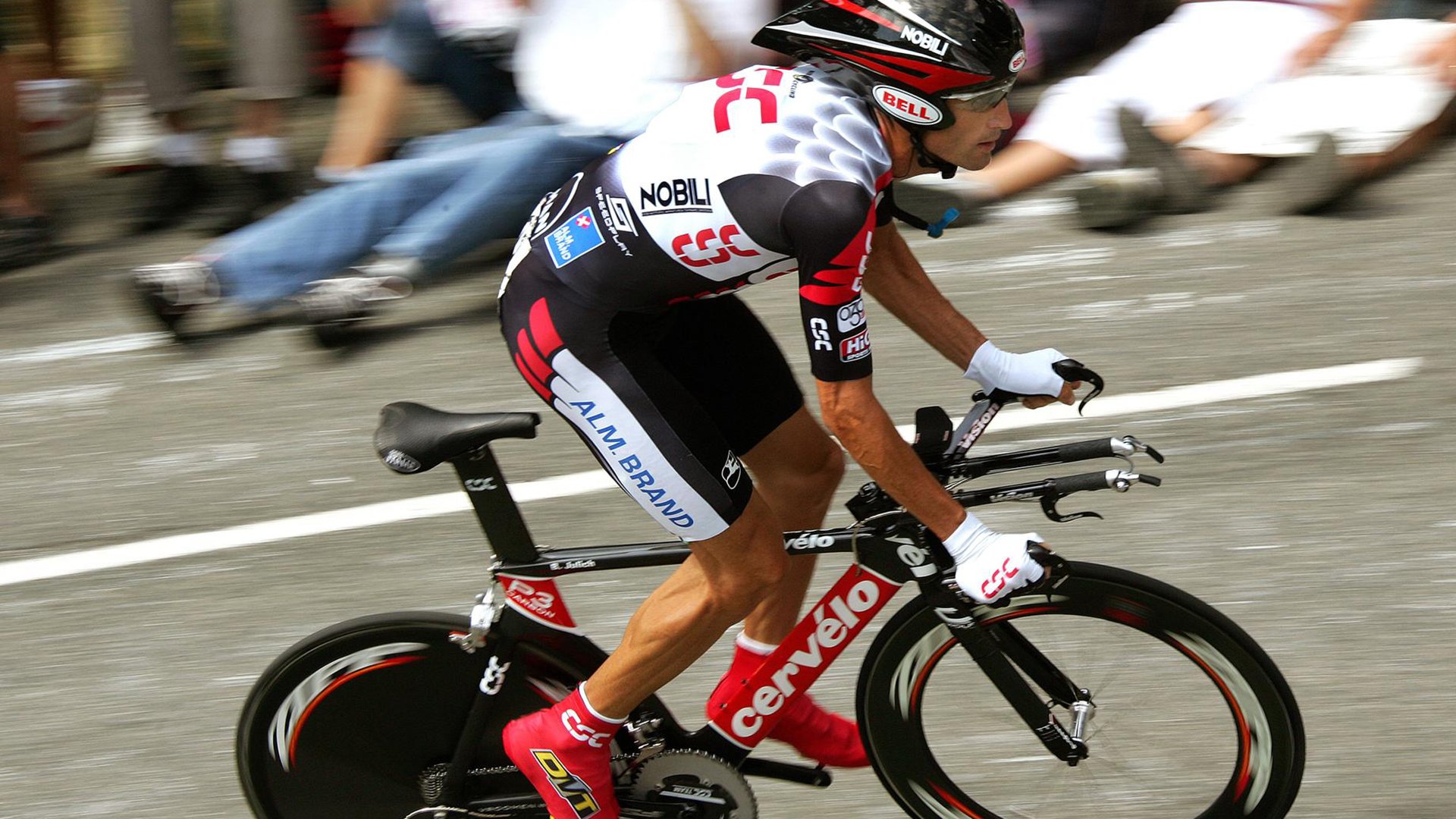 从森林狼到世界之巅，当团队荣耀遇见个人传奇