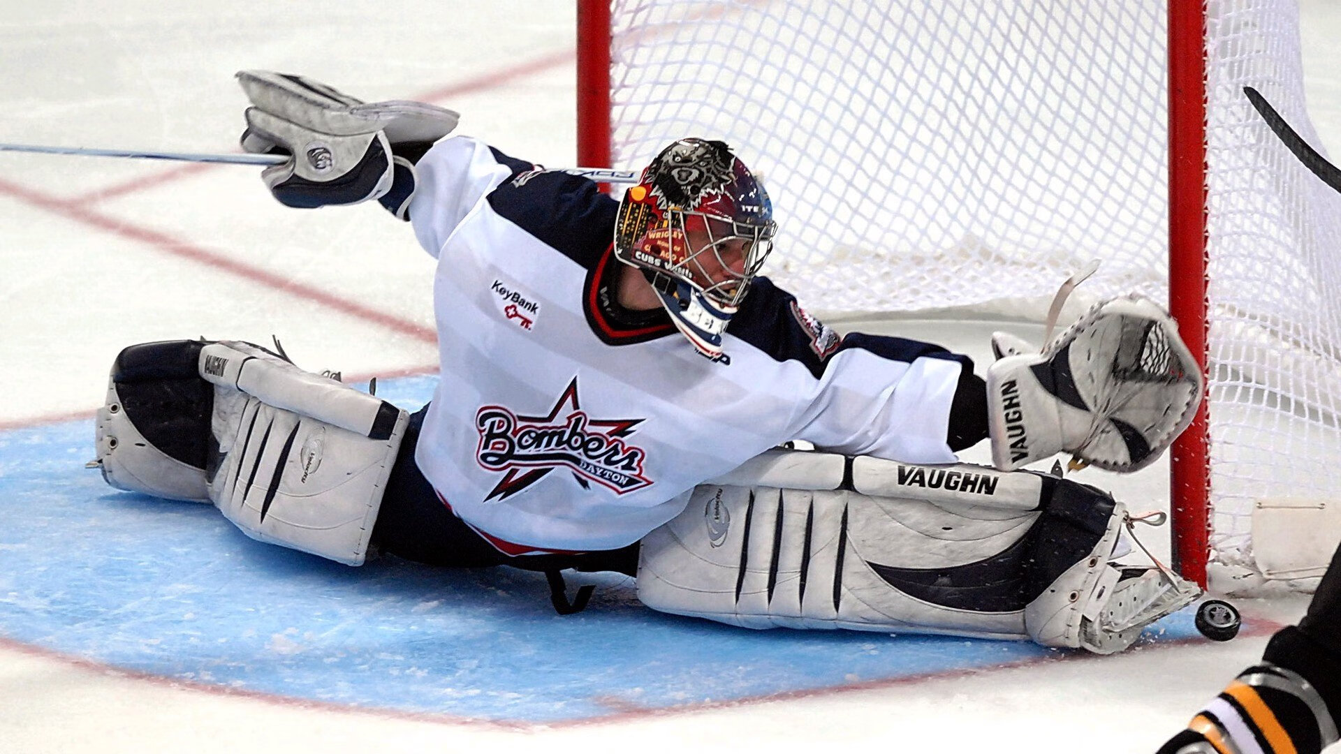 欧冠半决赛之夜,伊萨克高光表现照亮圣詹姆斯公园