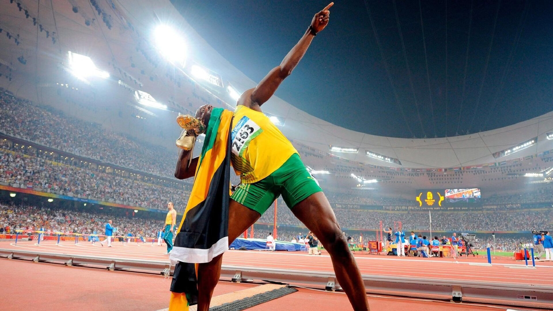 东决关键战焦点战启示录，拜仁式收割与曼联式困局